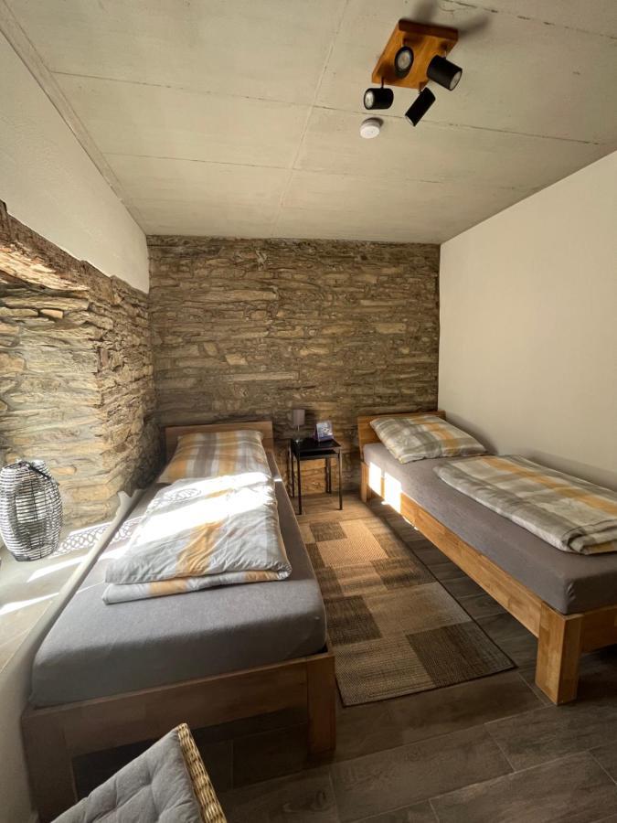 Ferienwohnung Am Wald-Und Wiesenkorb Kell am See ภายนอก รูปภาพ